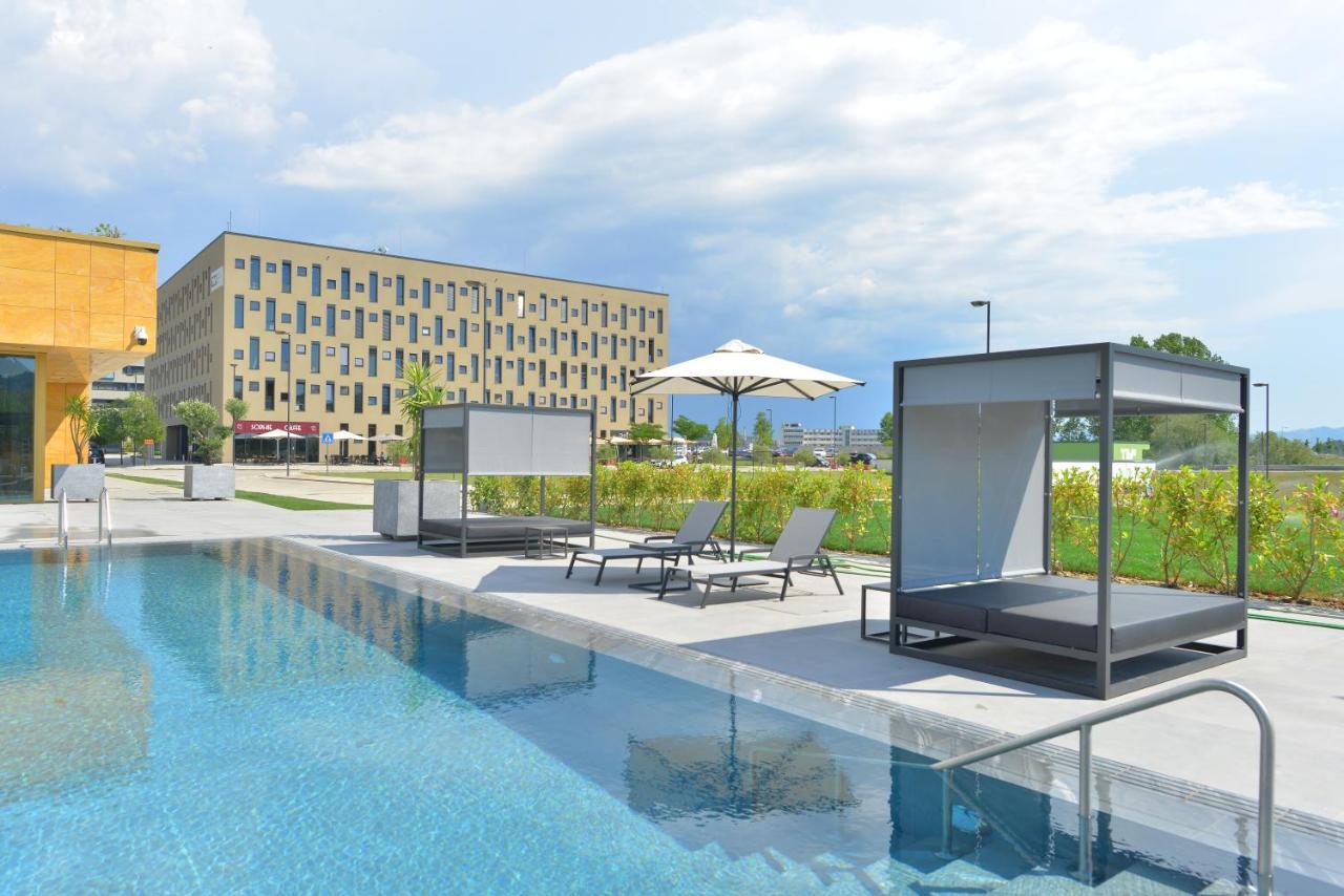 Hotel Mk Tirana 5*