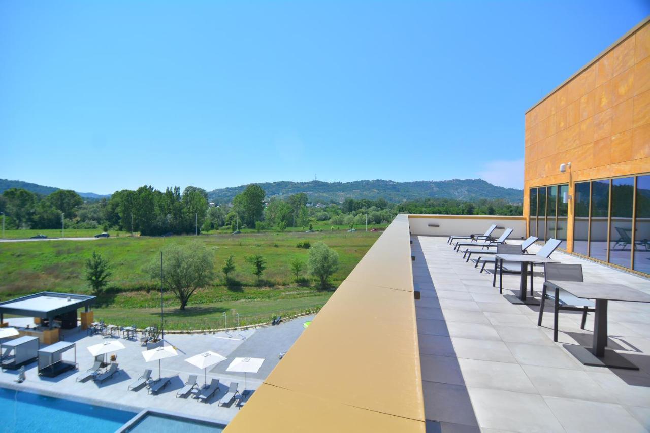 Hotel Mk Tirana 5*
