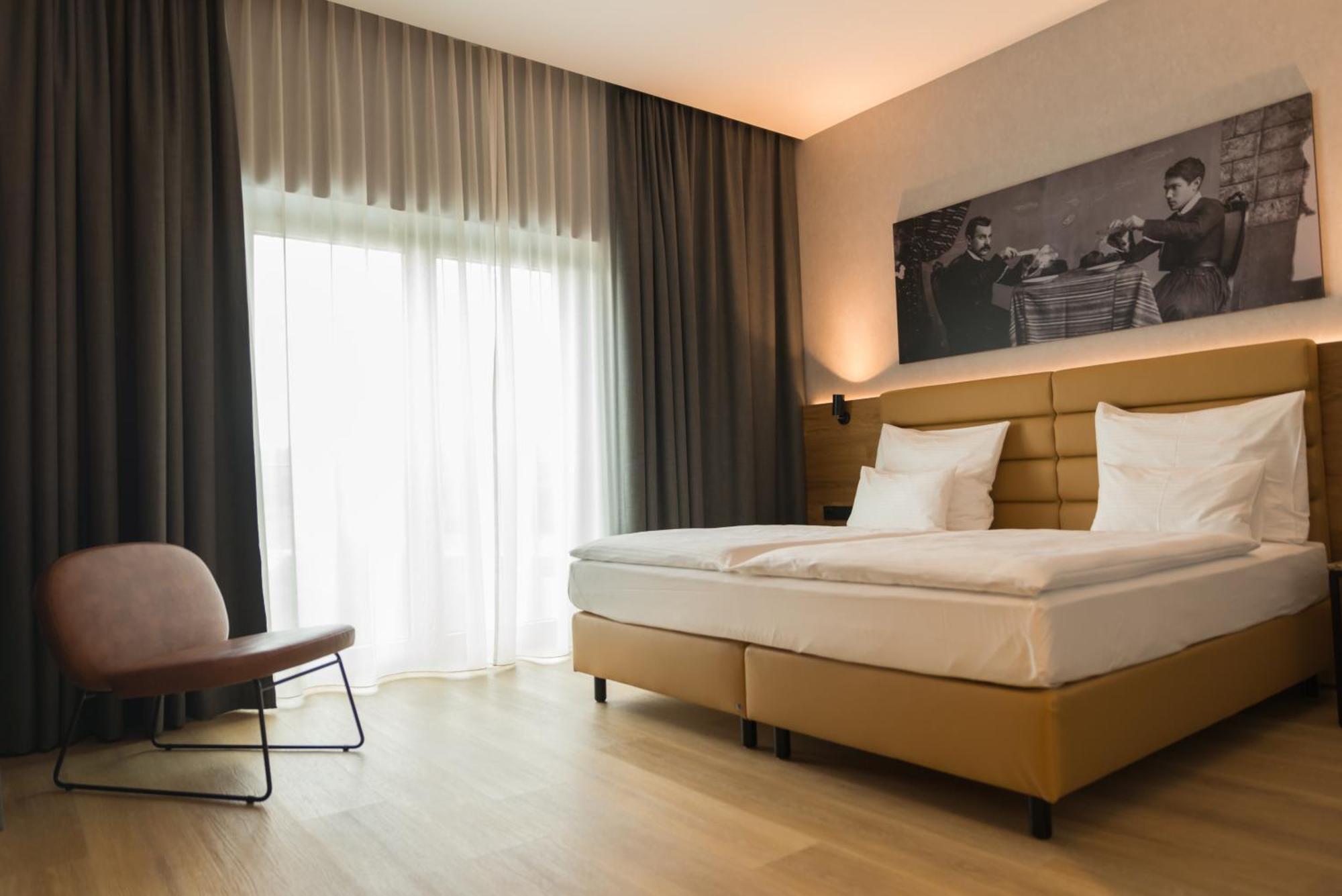Mk Tirana Hotel 5*